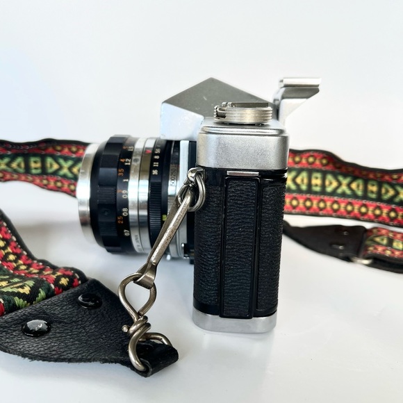 Vintage Kowa SER 35mm Camera, Chrome with 50mm f/2 SER Lens {49} - Picture 8 of 15